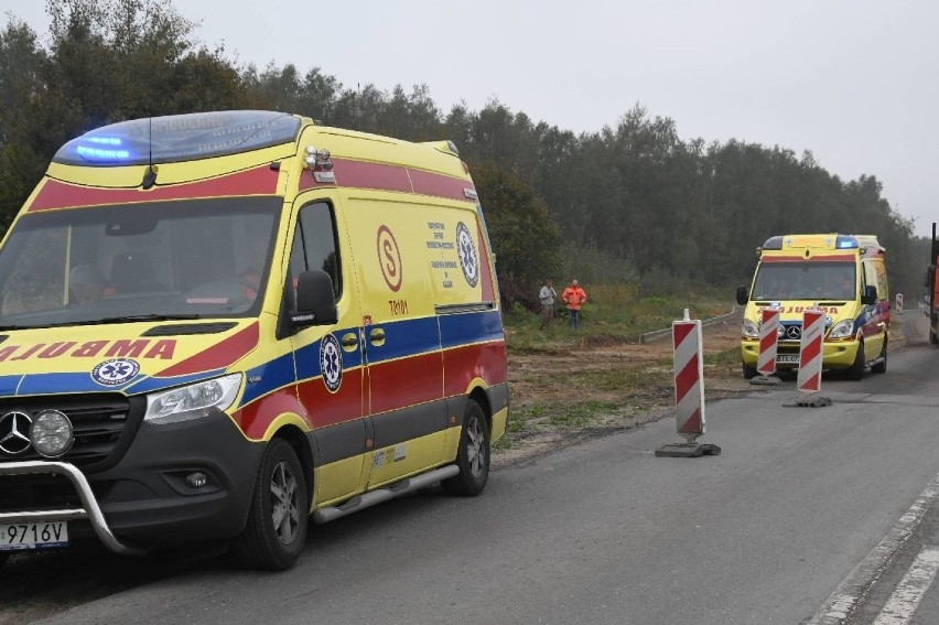 Dramatyczna walka o życie w Kielcach. Zmarł pasażer ciężarówki 