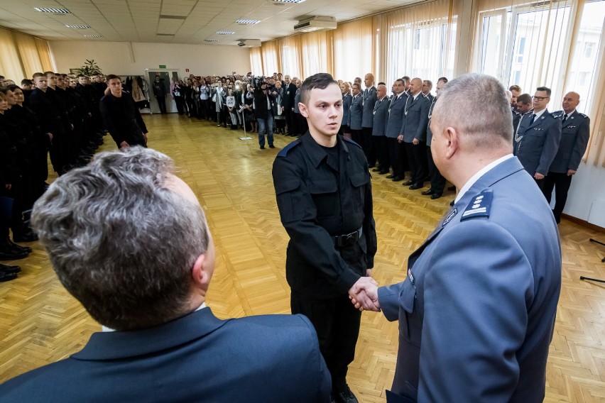 W szeregi kujawsko-pomorskiej policji wstąpiło 48 nowych...