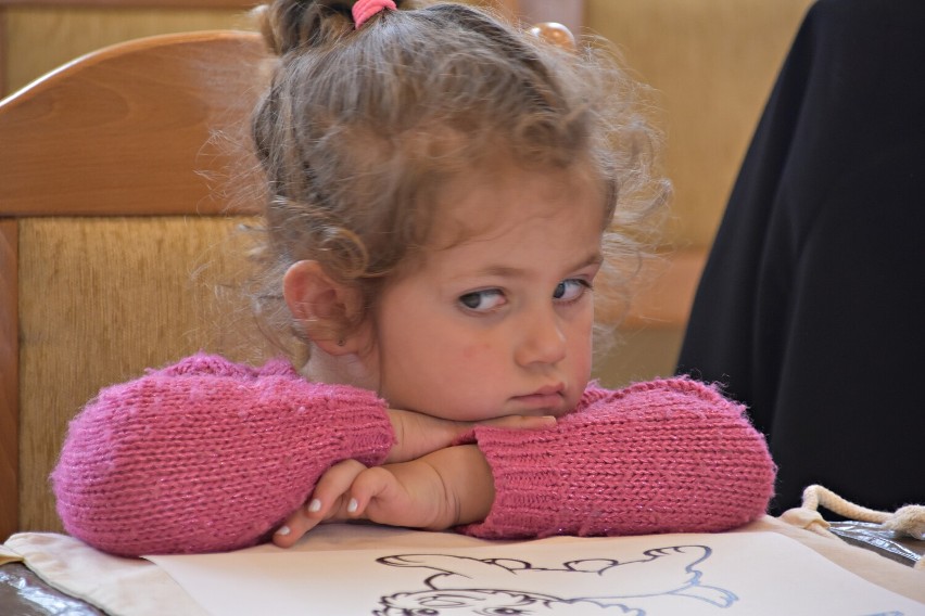 Dzień Dziecka w Ośrodku Kultury Gminy Gorlice.  W tym roku, w małych grupach na warsztatach artystycznych z rodzicami