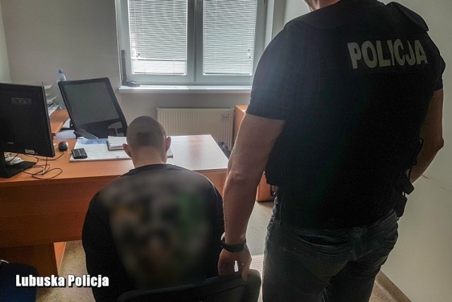 Policjanci łącznie zatrzymali trzy osoby.