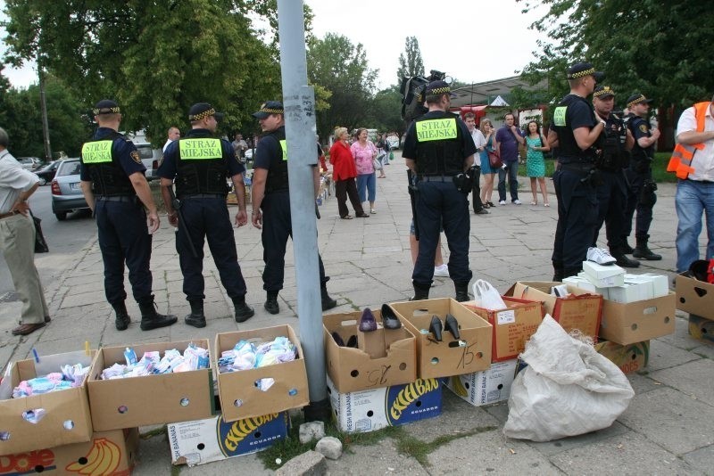 Łódzcy urzędnicy rozpoczęli walkę z pudlarzami (ZDJĘCIA)