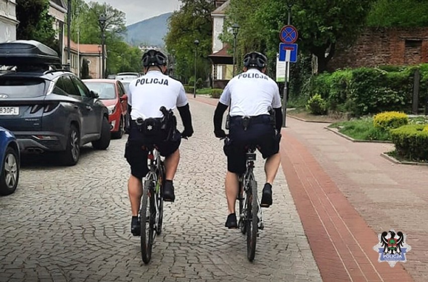 Przemieszczanie się patrolu na rowerach ma wiele zalet