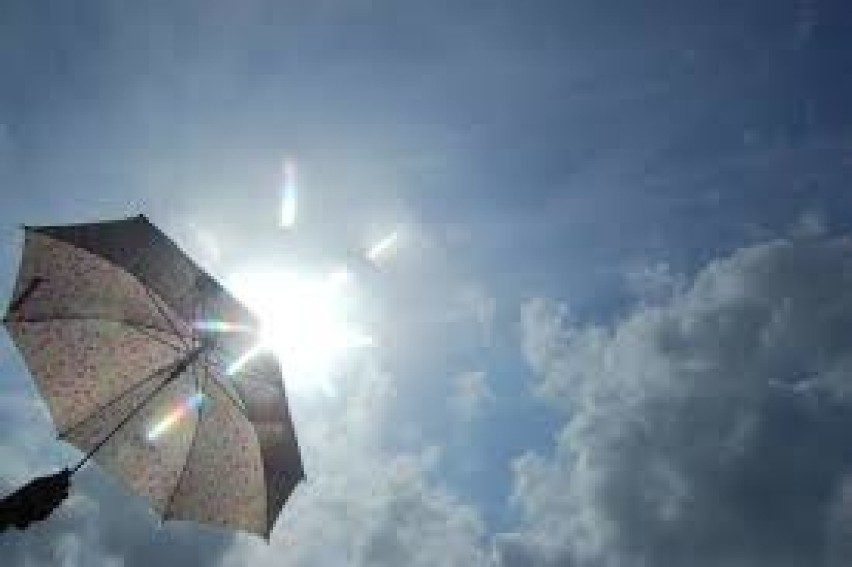 Jaka będzie pogoda w niedzielę, 26 sierpnia 2018 (26.08.2018) na Pomorzu i w całym kraju? Chłodniej oraz deszcz i burze [prognoza pogody]