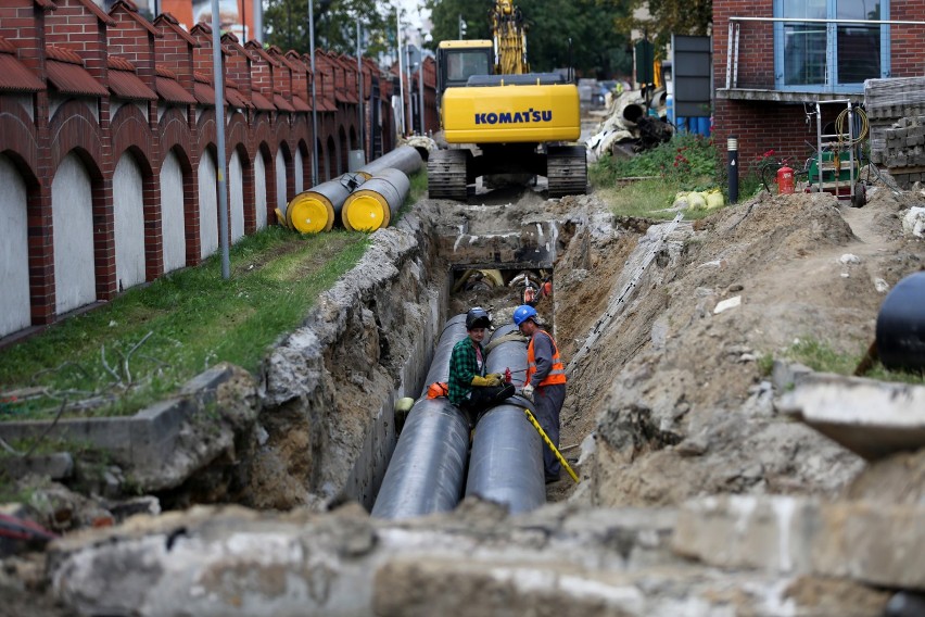 Rozbudowa szkieletora i budowa budynków wokół