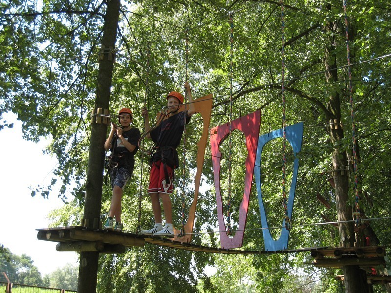 Park linowy w wakacje dla dzieci z Sieradza bezpłatnie [zdjęcia]