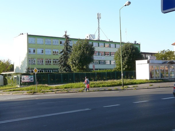 Legnica: III Liceum Ogólnokształcące w ZSTiO, ul....