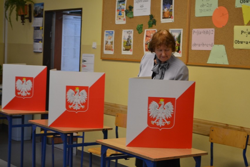 Na kogo głosowaliśmy w wyborach do Sejmu i Senatu? OFICJALNE WYNIKI