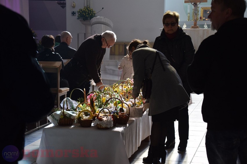 Święcenie pokarmów w Wielką Sobotę (8.04.2023) Kościele...