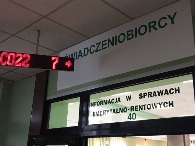 Średnia emerytura wypłacana przez jasielski ZUS wynosi 2000,86 zł.