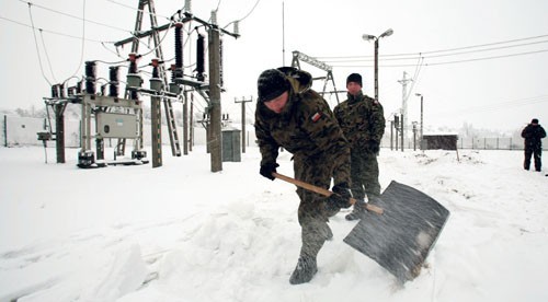 Na północy regionu do walki z zimą ruszyło wojsko