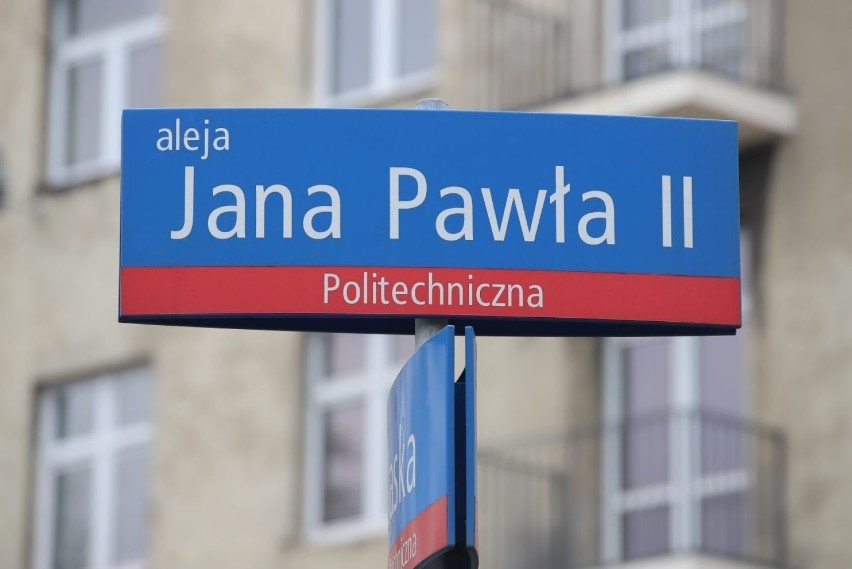 Aleja Jana Pawła II w Łodzi zmieniona na al. Strajku...