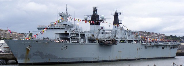 W piątek w gdyńskim porcie pojawi się okręt HMS "Bulwark" - ...