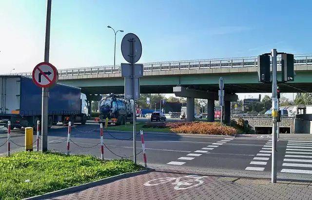 Przejście podziemne przy ulicy Bema straszy pieszych i rowerzystów