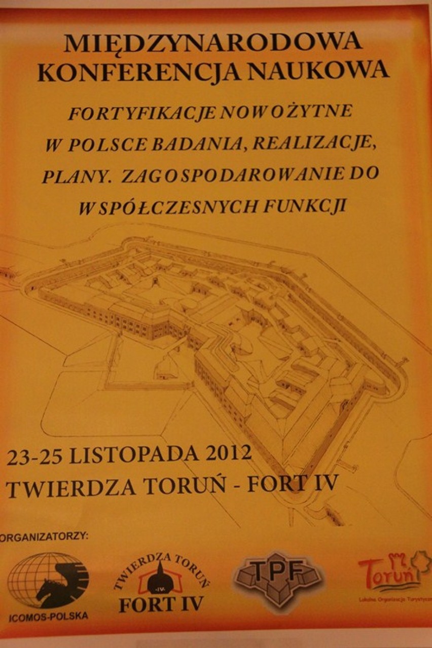 Plakat informacyjny o konferencji.