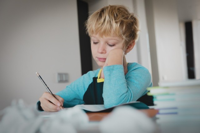 Dysleksja w szkole – czy jest zrozumiana? Jak wygląda wspieranie edukacji dzieci z trudnościami?