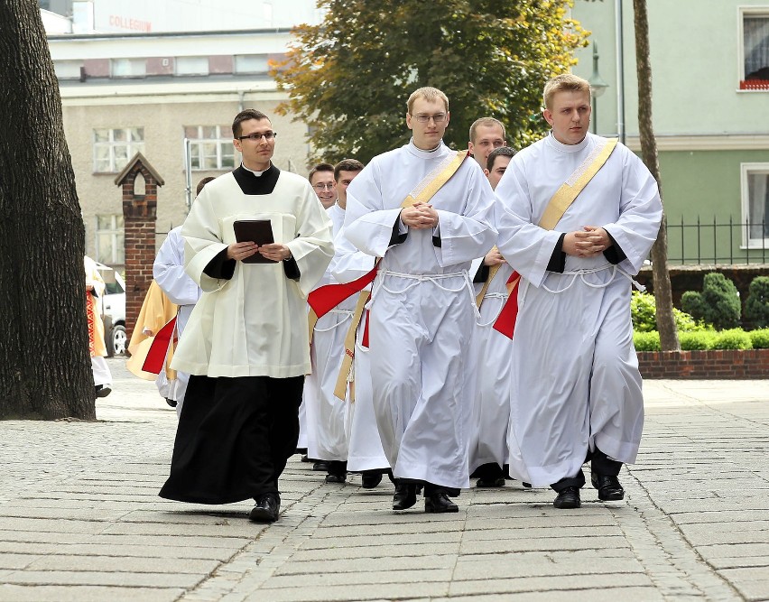 racibórz święcenia kapłanów w katedrze w Opolu