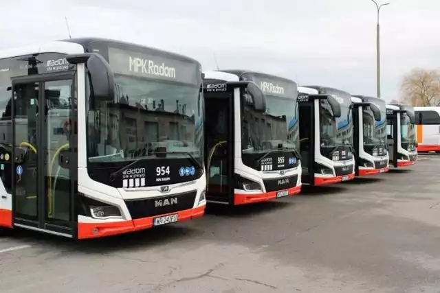 Będą dodatkowe kursy miejskich autobusów po piątkowym koncercie Dżemu i Urszuli na placu Jagiellońskim.