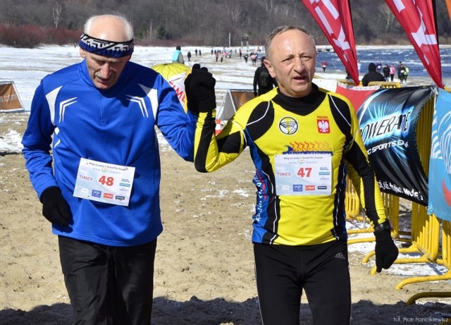 W Sopocie od lat można rywalizować na plaży także w zimowej scenerii