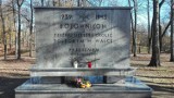 Trzebinia wyremontuje pomnik upamiętniający bojowników poległych w walce z niemieckim faszyzmem. Zobacz zdjęcia 