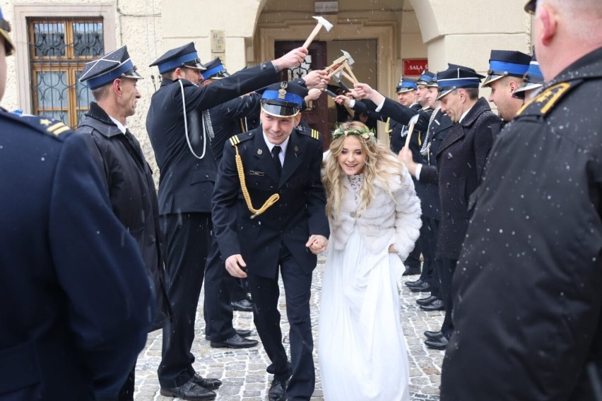 Ach co to był za ślub! Strażak z Wałbrzycha i Boguszowa -...