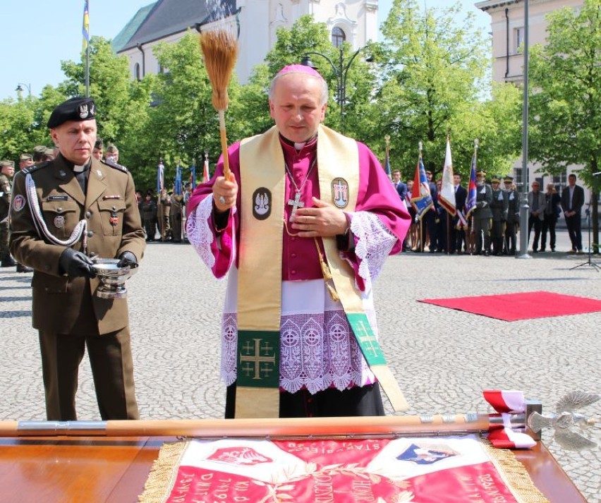 Minęła 83. rocznica śmierci Marszałka Józefa Piłsudskiego. Nasi ułanie byli na uroczystościach w Kaliszu [ZDJĘCIA]