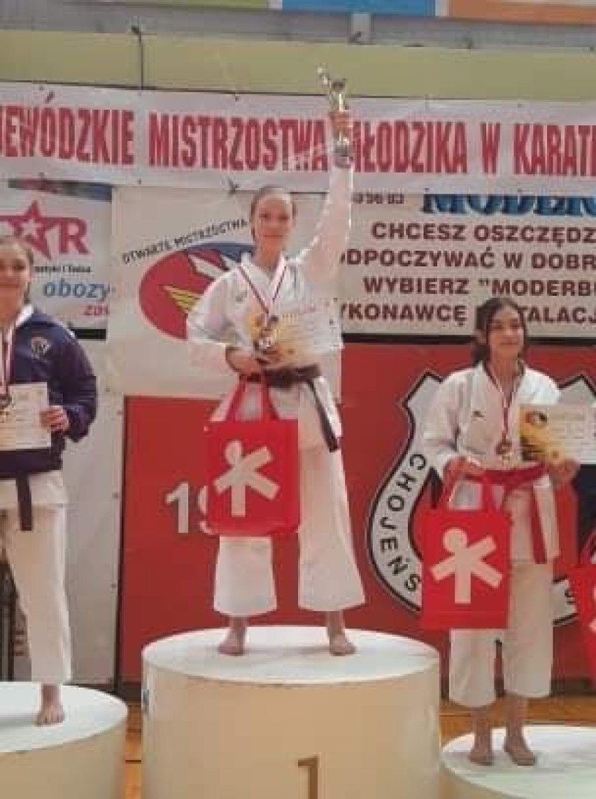 Karatecy z Obornik wracają z medalami z mistrzostw młodzików w Łodzi