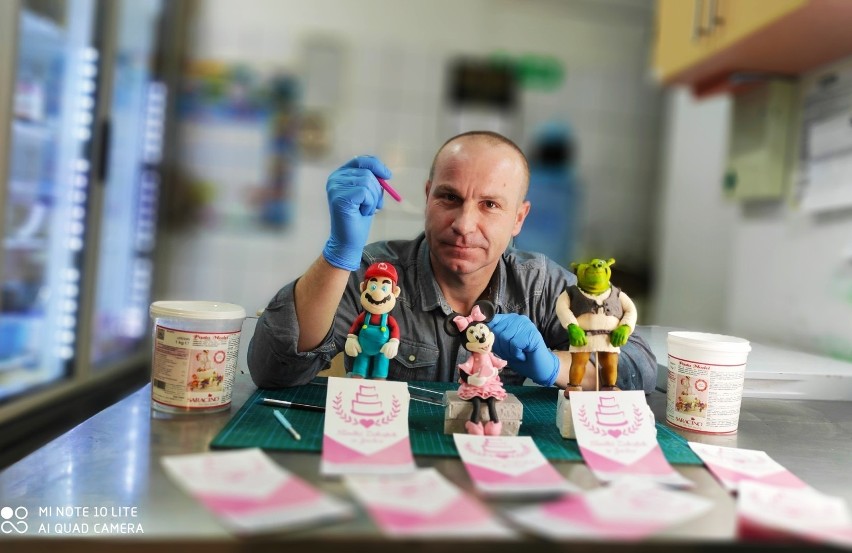 Jacek Stuglik specjalizuje się w tortach 3D, figurkach i...