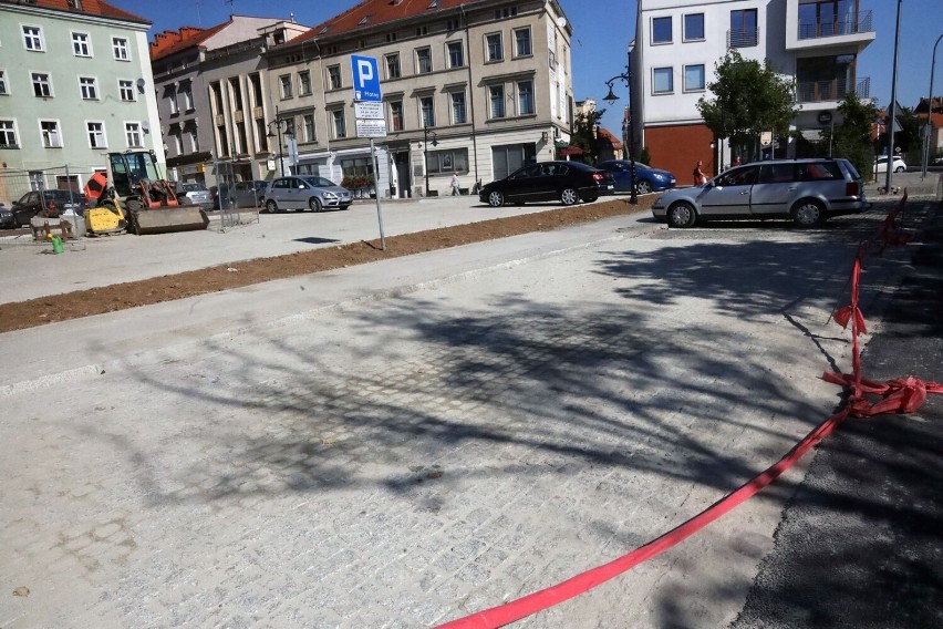 Kończy się budowa nowego parkingu w centrum Legnicy