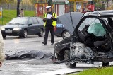Wypadek przy ul. Bitwy Warszawskiej. Czołowe zderzenie dwóch samochodów osobowych