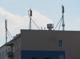 Os. Nałkowskich: Anteny telefonii komórkowej znikną z dachów wieżowców (zdjęcia)