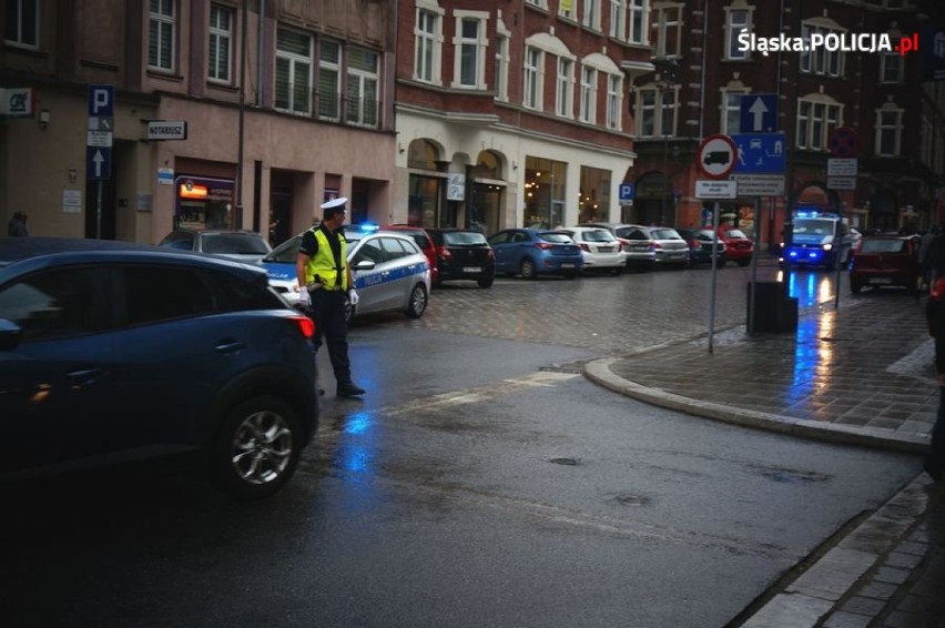 Policjanci podsumowali mecz Piasta i fetę na mieście [ZDJĘCIA]