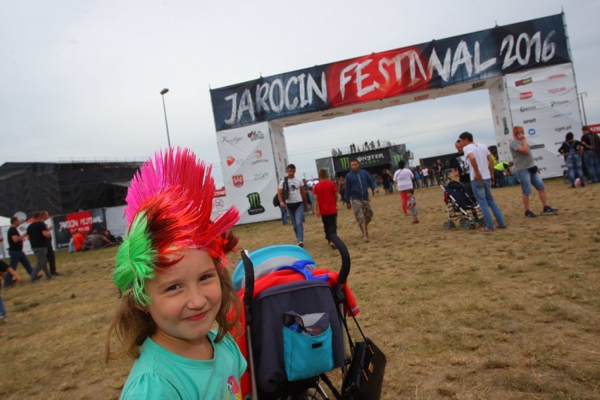 Jarocin Festiwal 2016: Publiczność drugiego dnia. Odnajdź się na zdjęciach [GALERIA]