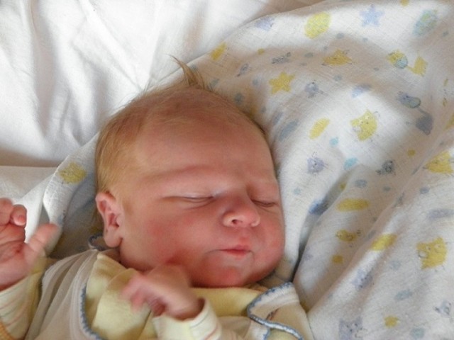 Olaf Szczepański, syn Moniki i Sławomira, urodził się 12 stycznia o godzinie 20. Ważył 4250 g i mierzył 62 cm.
Polub nas na Facebooku