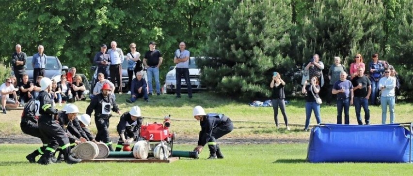 Niezwykłą sprawnością wykazali się strażacy podczas zawodów w Leśniowicach. Zobacz zdjęcia 