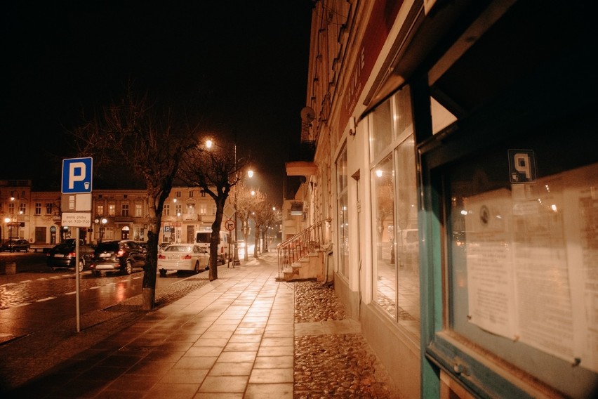 Nocny spacer ulicami Obornik. Tak wygląda miasto po zmroku