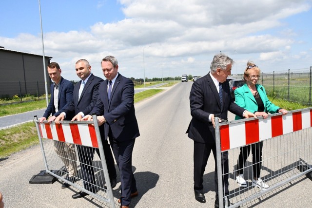 Symbolicznego otwarcia drogi do strefy inwestycyjnej w Krężołach - 25 maja 2023