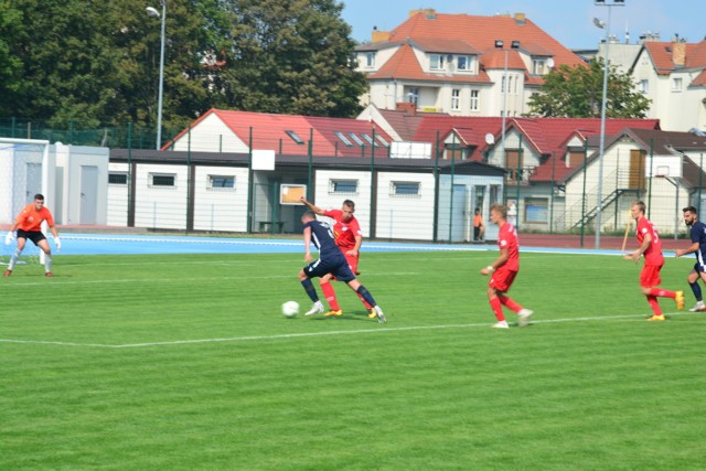 W sobotnie popołudnie Warta Międzychód na własnym stadionie podejmowała na własnym boisku Centrę 1946 Ostrów Wielkopolski. Po bardzo udanym spotkaniu podopieczni Tomasza Leszczyńskiego pewnie pokonali przyjezdnych 3:1!