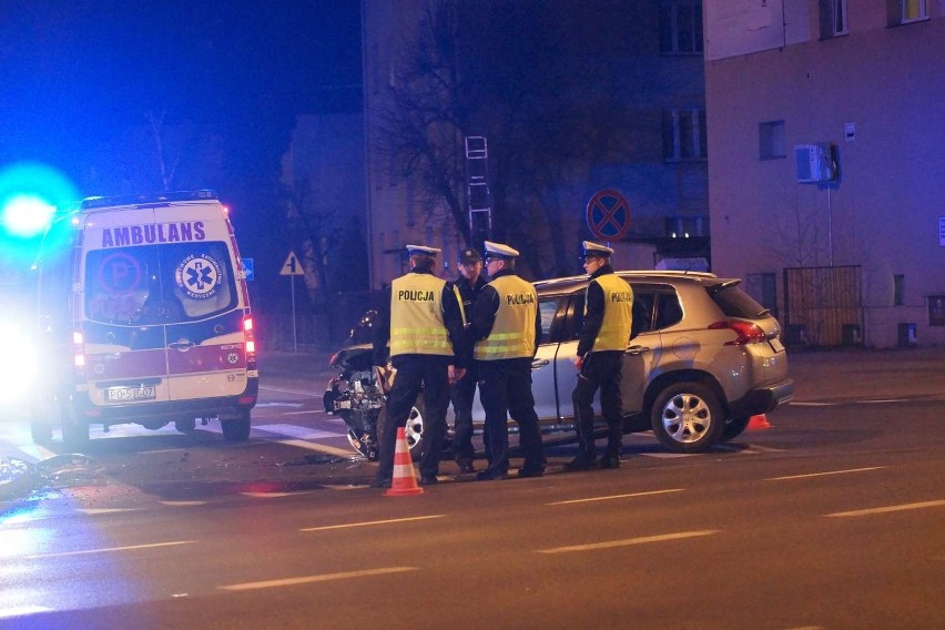 Zderzenie aut na skrzyżowaniu ulic Górnośląskiej i Polnej w...