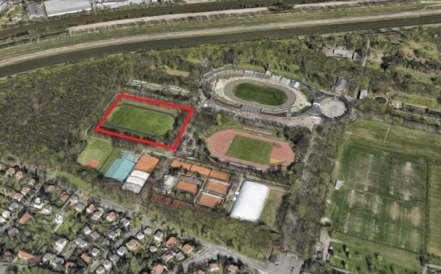 Hala miałaby powstać na tyłach Stadionu Olimpijskiego. AWF złożyła już wniosek o zmianę planu zagospodarowania przestrzennego działki. Trwają procedury