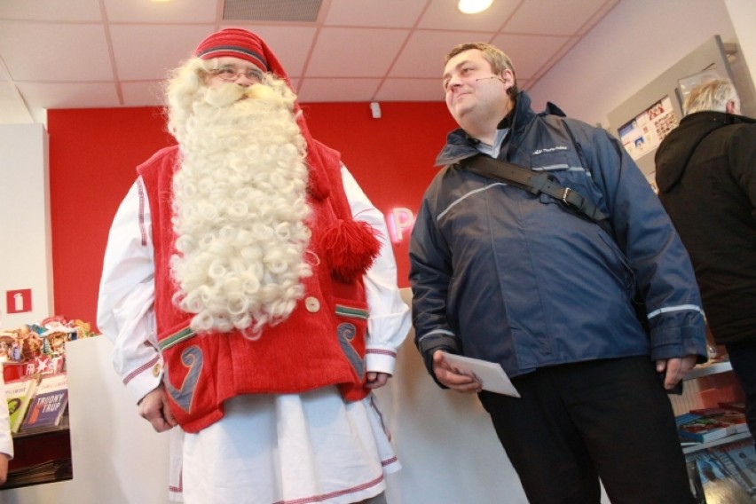 Święty Mikołaj z Laponii odwiedził pocztę [zdjęcia]