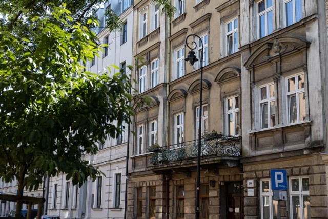 Dwa mieszkania są do kupienia przy ul. Węgierskiej