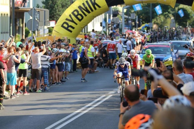 Poniedziałkowe utrudnienia w ruchu związane z przejazdem przez Rybnik, Tour de Pologne potrwają w godzinach 15:00 - 18:00.