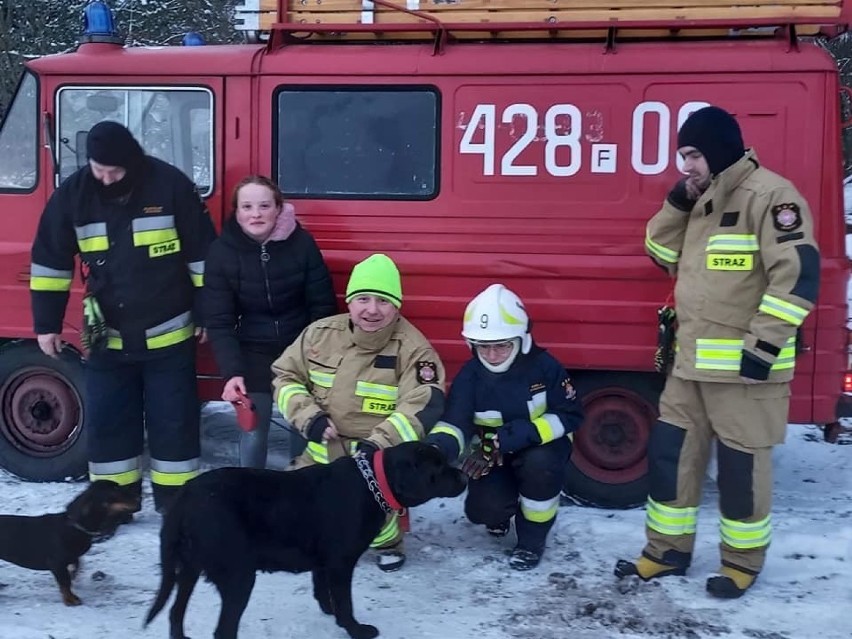 14 strażaków-ochotników musi sobie radzić z jednym, ponad...