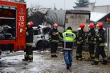 Wypadek w Poznaniu: TIR wjechał w budynek na Obornickiej [ZDJĘCIA]