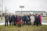 Profesor Tadeusz Tempka upamiętniony w Krakowie: Rondo przy Szpitalu Uniwersyteckim nosi teraz jego imię