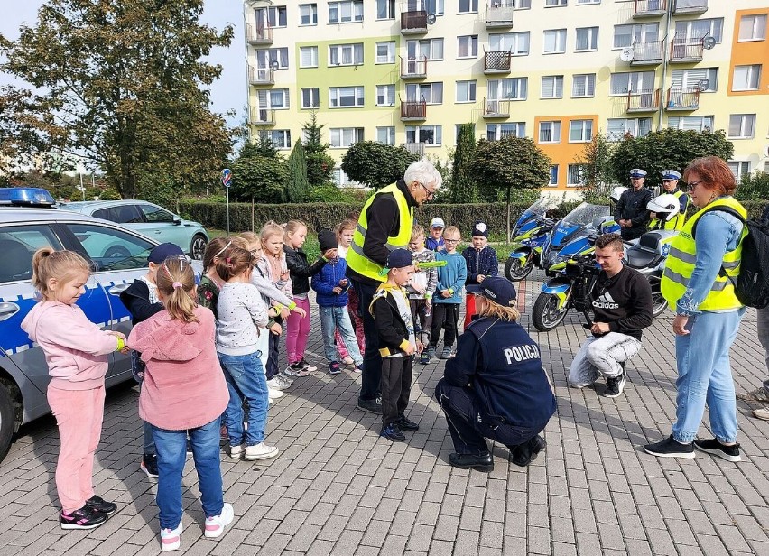 Policyjna akcja "Bezpieczna droga do szkoły" w Sieradzu