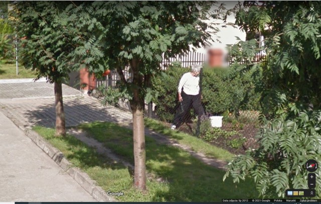 Zdjęcia do Google Street View w Lipnie robiono w 2017 roku. Na niektórych ulicach zdjęcia wykonano wcześniej, bo w 2013 i 2014 roku. Samochodzik Googla wjechał wszędzie i zrobił zdjęcia mieszkańców podczas codziennych obowiązków. Zobaczcie zdjęcia z lipnowskich osiedli i mieszkańców.