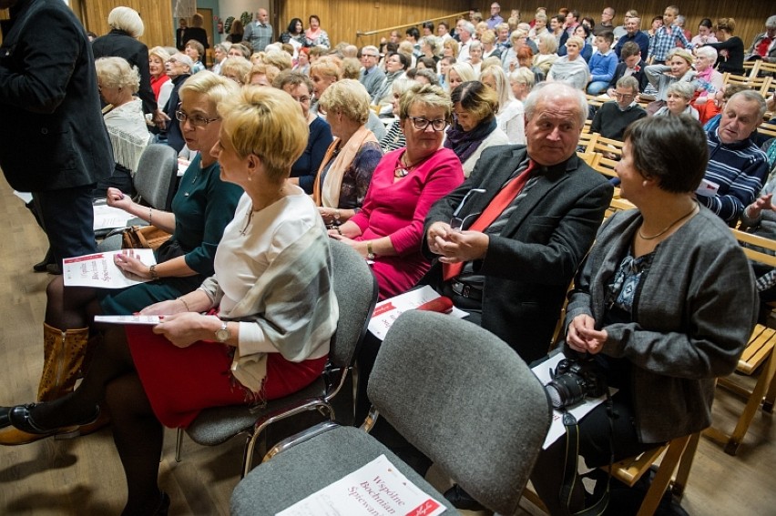 Bochnia: śpiewali pieśni patriotyczne z okazji Święta Niepodległości 