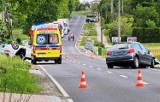Poważny wypadek pod Pilicą. Zderzenie osobówek na DW790 w Gieble-Kolonii. Trzy osoby ranne