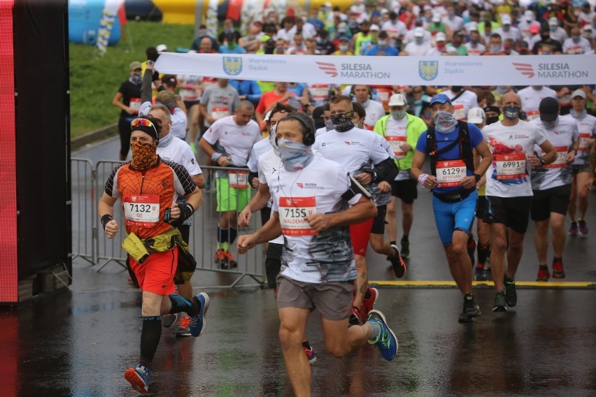W Silesia Półmaratonie wystartowało 1693 biegaczy

Zobacz...